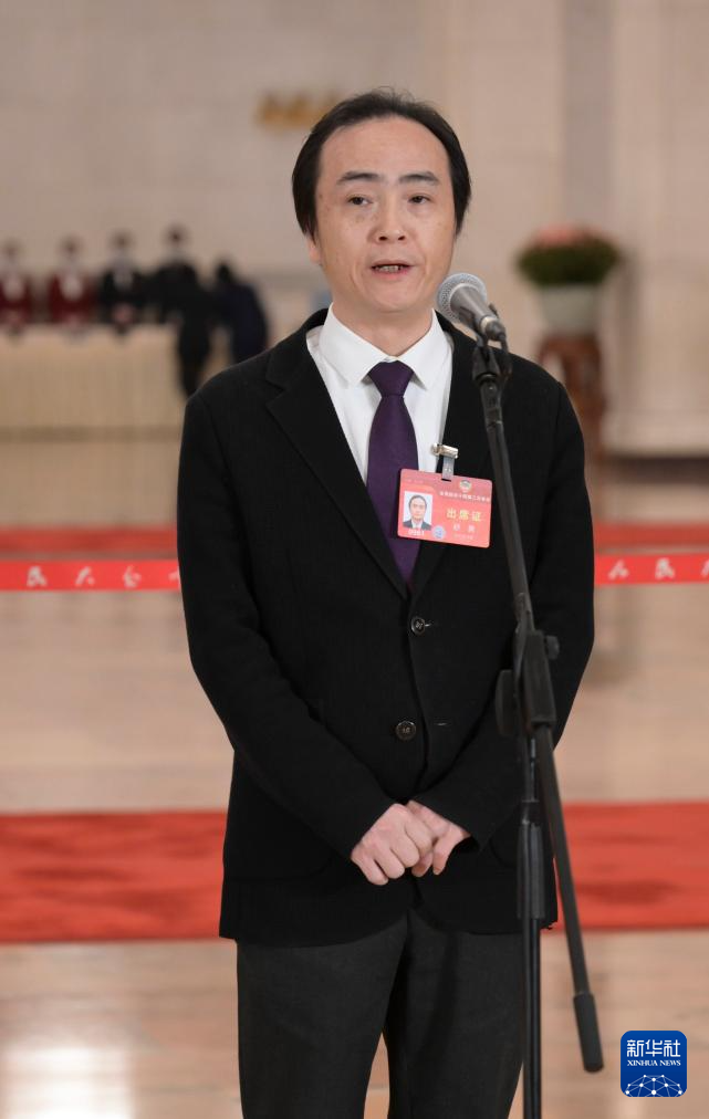第二場“委員通道”集體(ti) 采訪活動舉(ju) 行
