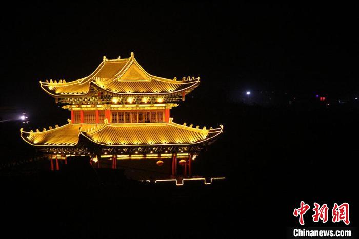蘭(lan) 州西固區河口古鎮傳(chuan) 統紗燈“點亮”元宵夜