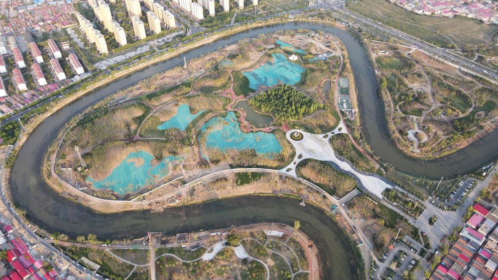 　圖為(wei) 4月30日拍攝的河北滄州市區的大運河“Ω”形河道。新華社發(傅新春 攝)