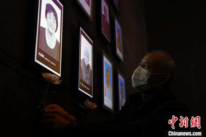 南京大屠殺曆史記憶傳(chuan) 承人：自學英語向海外友人講述人類文明史黑暗一頁