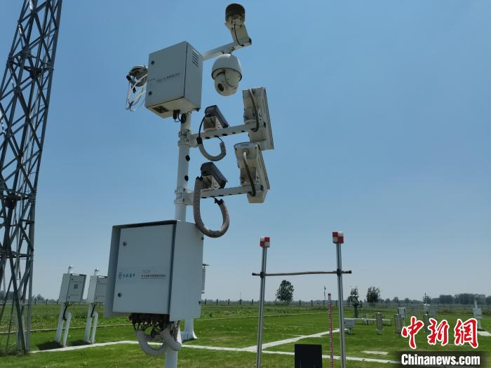 壽縣國家氣候觀象台內(nei) 各種觀測設備。　吳然 攝
