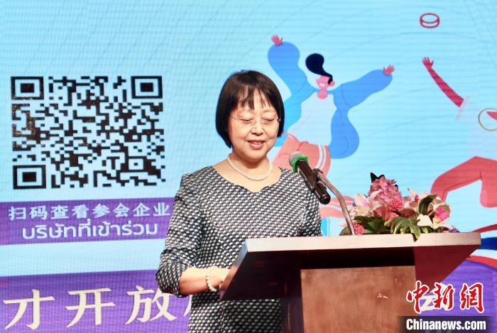 泰國舉(ju) 辦中泰人才校園招聘會(hui) 超百家中資企業(ye) 進場招人