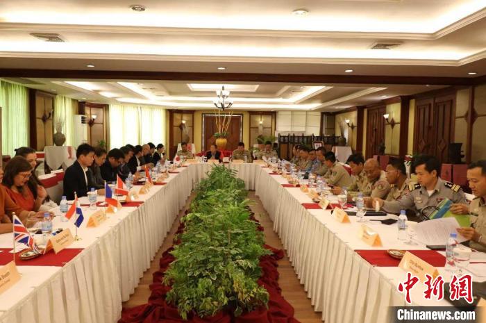 中國駐柬埔寨使館駐暹粒領辦舉(ju) 辦第12次遊客安全工作會(hui) 議
