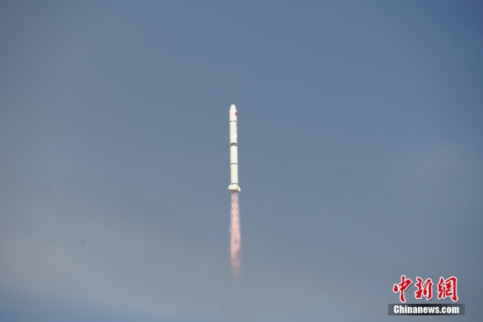 北京時間2023年8月9日6時53分，我國在太原衛星發射中心使用長征二號丙運載火箭，成功將環境減災二號06星發射升空，衛星順利送入預定軌道，發射任務獲得圓滿成功。此次任務是長征係列運載火箭第482次飛行。馮(feng) 陽 攝
