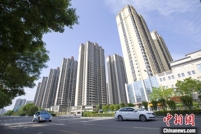 資料圖：車輛從(cong) 一樓盤前經過。 <a target='_blank' href='https://www.easyfundingllc.com/'><p  align=