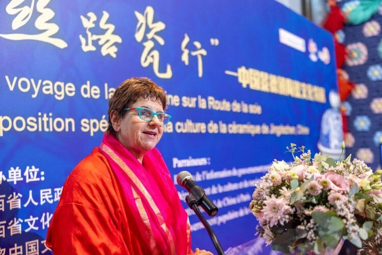 在巴黎遇見中國陶瓷——他們(men) 帶著“洋景漂”的作品來到歐洲