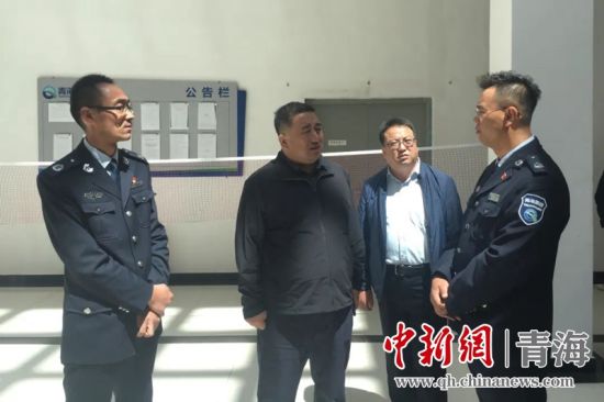 圖為(wei) 生態環保專(zhuan) 項督查現場。 孫舒亞(ya) 攝