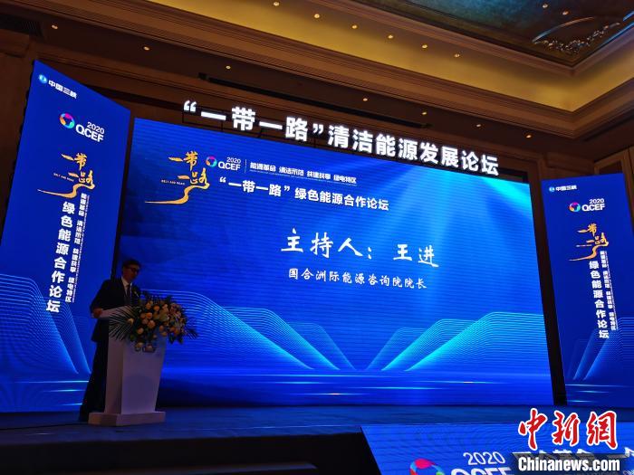 青海新能源基地初具規模業(ye) 界盼能源企業(ye) 擔“絲(si) 路”先行官