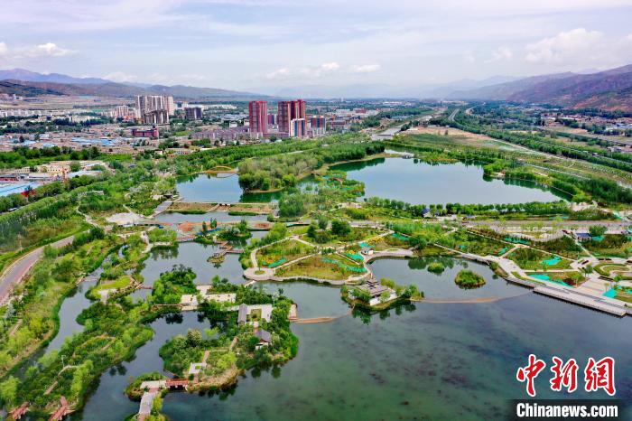 西北城市西寧立生態文明高地新典範：“一城山水、百園千姿”