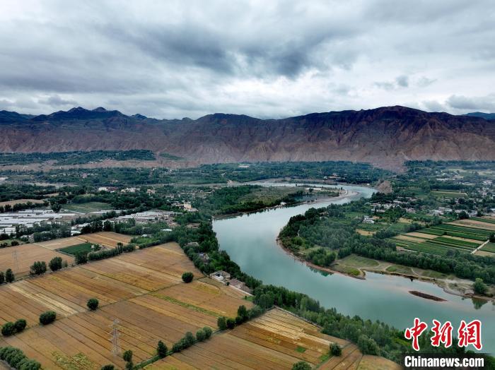 圖為(wei) 黃河岸畔景色。(資料圖) 李玉峰 攝