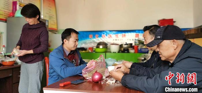 甘肅累計超14萬(wan) 名駐村幹部“走地頭”解民“揪心事”逾52萬(wan) 件