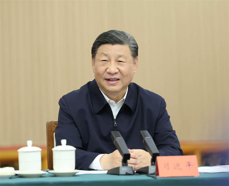 2024年5月23日下午，中共中央總書(shu) 記、國家主席、中央軍(jun) 委主席習(xi) 近平在山東(dong) 省濟南市主持召開企業(ye) 和專(zhuan) 家座談會(hui) 並發表重要講話。新華社記者 鞠鵬 攝