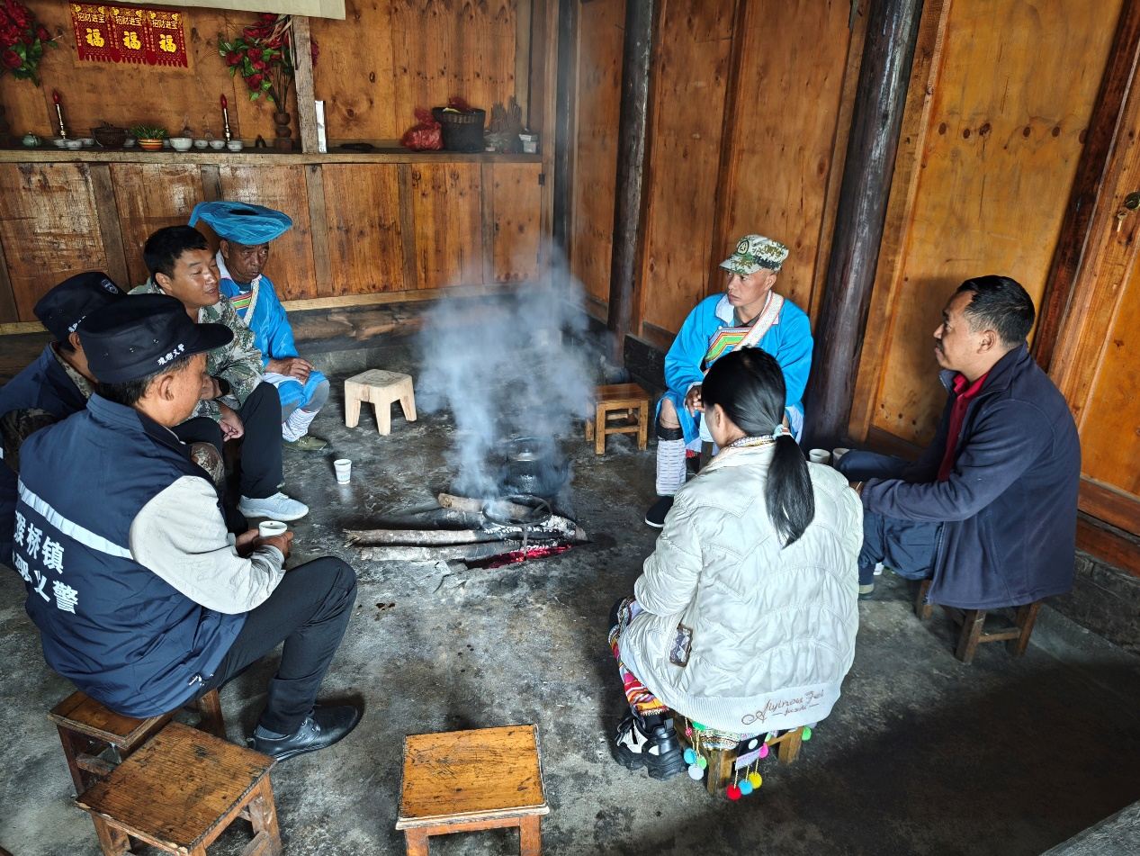 糾紛調解“火塘會(hui) ”