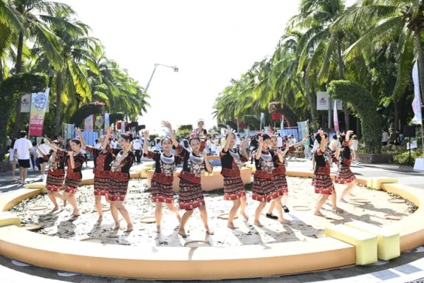 擁抱同心圓 天涯共此時——記第十二屆全國少數民族傳(chuan) 統體(ti) 育運動會(hui) 民族大聯歡活動