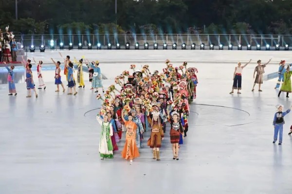 擁抱同心圓 天涯共此時——記第十二屆全國少數民族傳(chuan) 統體(ti) 育運動會(hui) 民族大聯歡活動