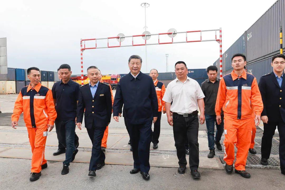 時政微觀察丨再次考察西部陸海新通道，總書(shu) 記提出新要求