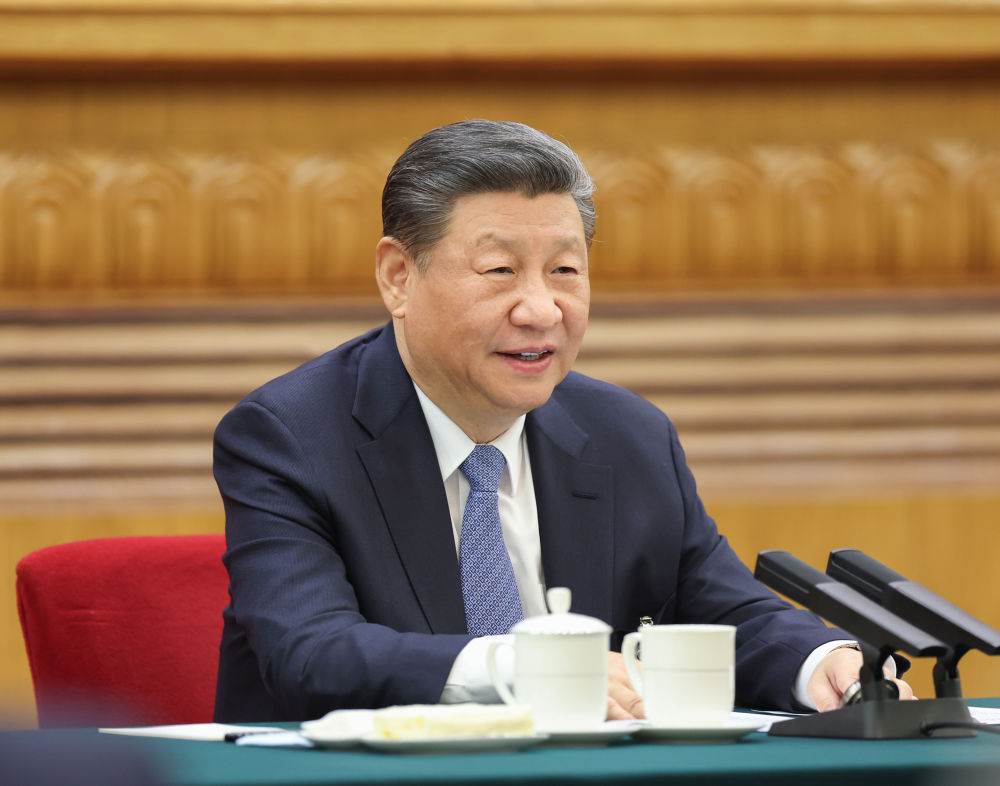 圖文故事｜習(xi) 近平總書(shu) 記同勞動人民在一起