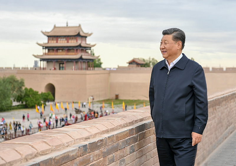 2019年8月20日，習(xi) 近平總書(shu) 記來到甘肅嘉峪關(guan) 關(guan) 城，登上城樓察看關(guan) 城整體(ti) 麵貌，聽取河西走廊長城、關(guan) 隘曆史文化情況介紹。