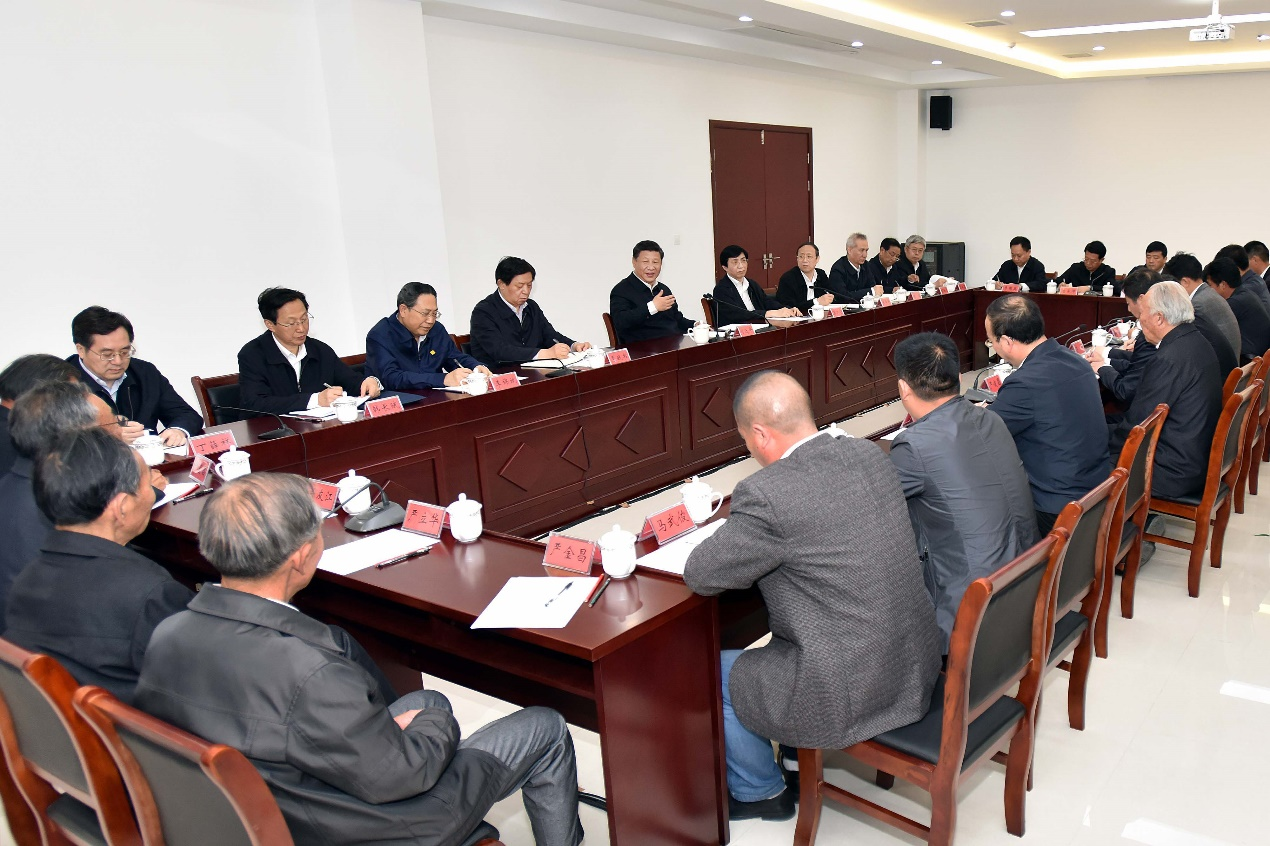 2016年4月25日，習(xi) 近平在安徽滁州市鳳陽縣小崗村主持召開農(nong) 村改革座談會(hui) 並發表重要講話。新華社記者 李濤 攝