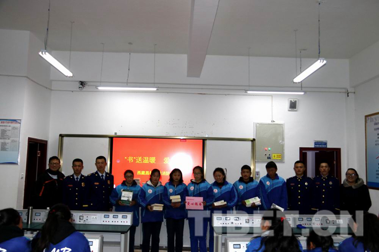 調整大小圖7  合影留念.JPG