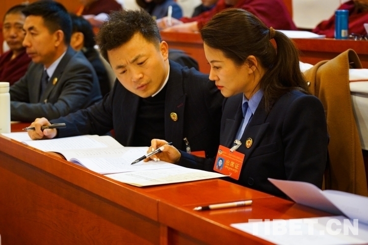 兩(liang) 會(hui) 01.jpg