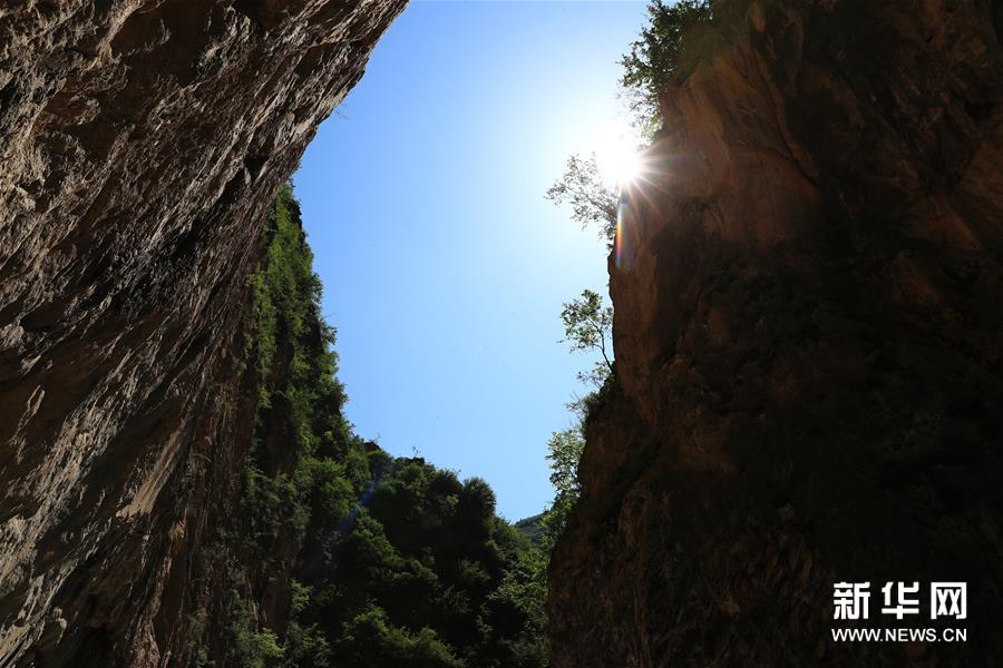 （新華視界）（2）甘肅舟曲：夏日藏鄉(xiang) 畫中景