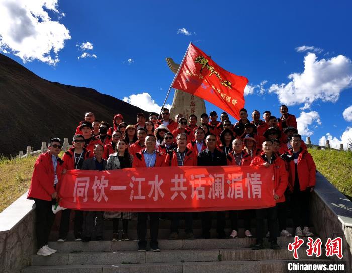 2020瀾湄萬裏行：中外媒體青海玉樹首站采訪點讚發展成就
