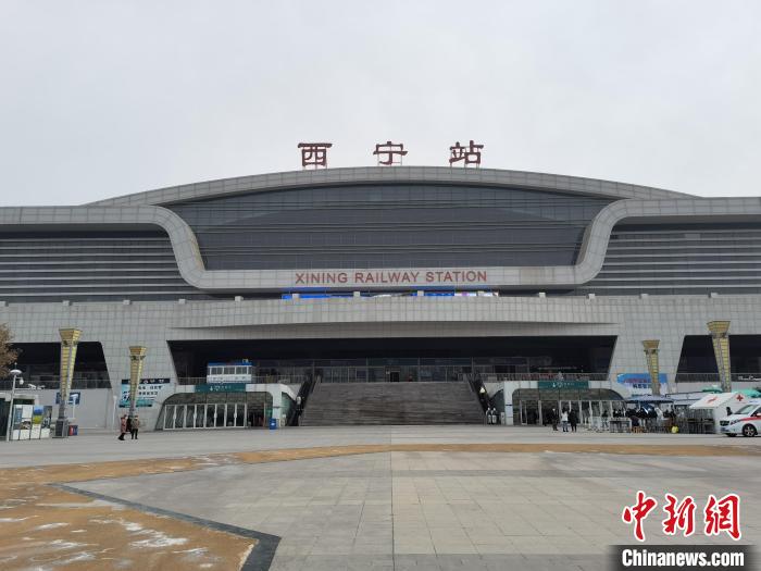 青藏集團公司加開及恢複青海省內(nei) 部分旅客列車