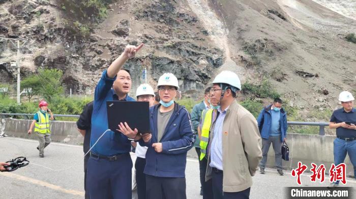 四川瀘定6.8級地震：大渡河支流灣東(dong) 河堰塞湖已過流