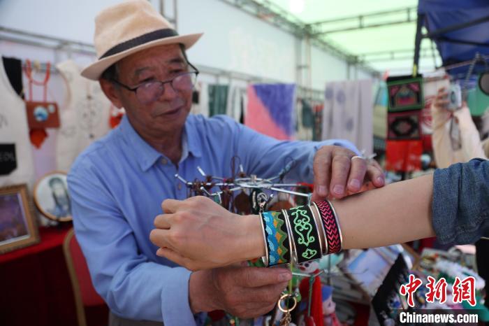青海格爾木：保護挖掘、活態傳(chuan) 承45項非遺