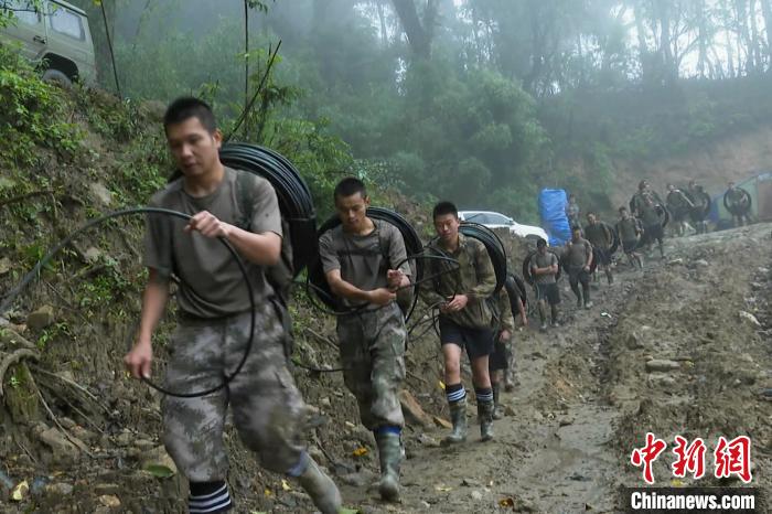 西藏軍(jun) 區墨脫無人區邊防執勤點通網