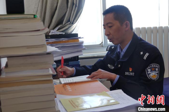 邊境民警張思祖：放棄讀博守邊關(guan) 十年戍邊苦亦甜