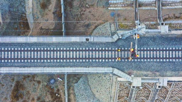 拉林鐵路建設中，有這樣一對“父子兵”！