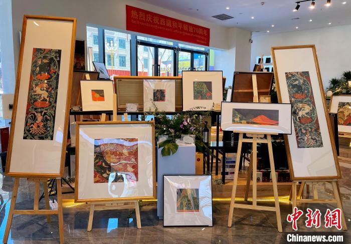 走進雪域妙眾(zhong) 的後花園——高誌勇壁畫攝影作品展在拉薩展出