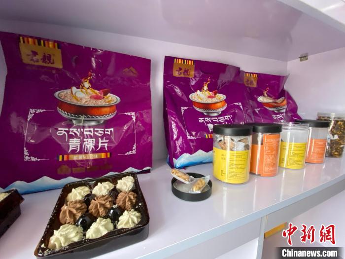 中外媒體(ti) “瀾湄萬(wan) 裏行”：見證“藏東(dong) 明珠”經濟跨越式發展