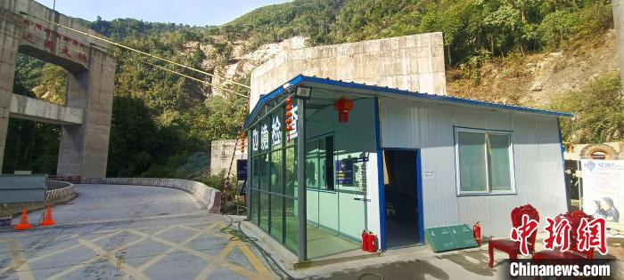西藏守橋人貢秋澤裏：除夕拒接了媽媽的視頻來電