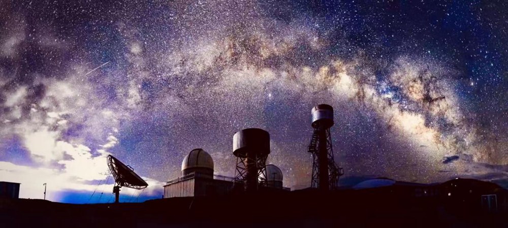 阿裏暗夜星空。貢覺群培攝