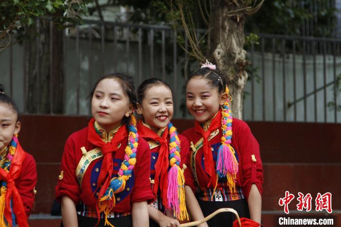 西藏發布婦女兒(er) 童發展兩(liang) 項規劃
