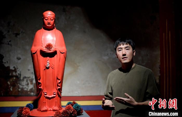 蔣晟首次西藏個(ge) 展“八萬(wan) 四千年”在拉薩吉本崗藝術中心開幕