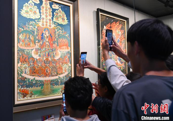 2023年西藏唐卡藝術文化展開展160餘(yu) 幅唐卡展藏族繪畫藝術魅力