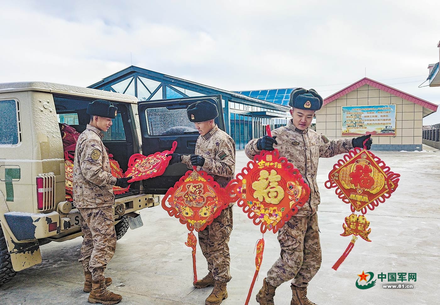 西藏日喀則軍(jun) 分區“年貨套餐”暖兵心
